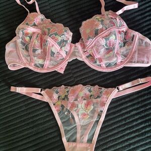 Pink Floral Lace Lingerie Set